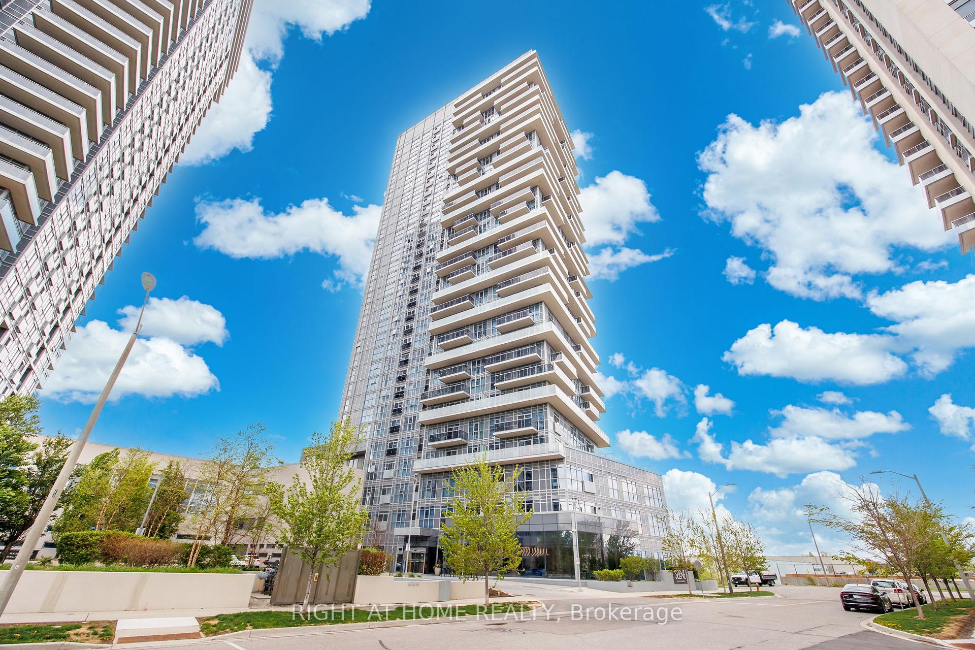 2 Bedrooms Condo at 225 Village Green, Toronto For sale