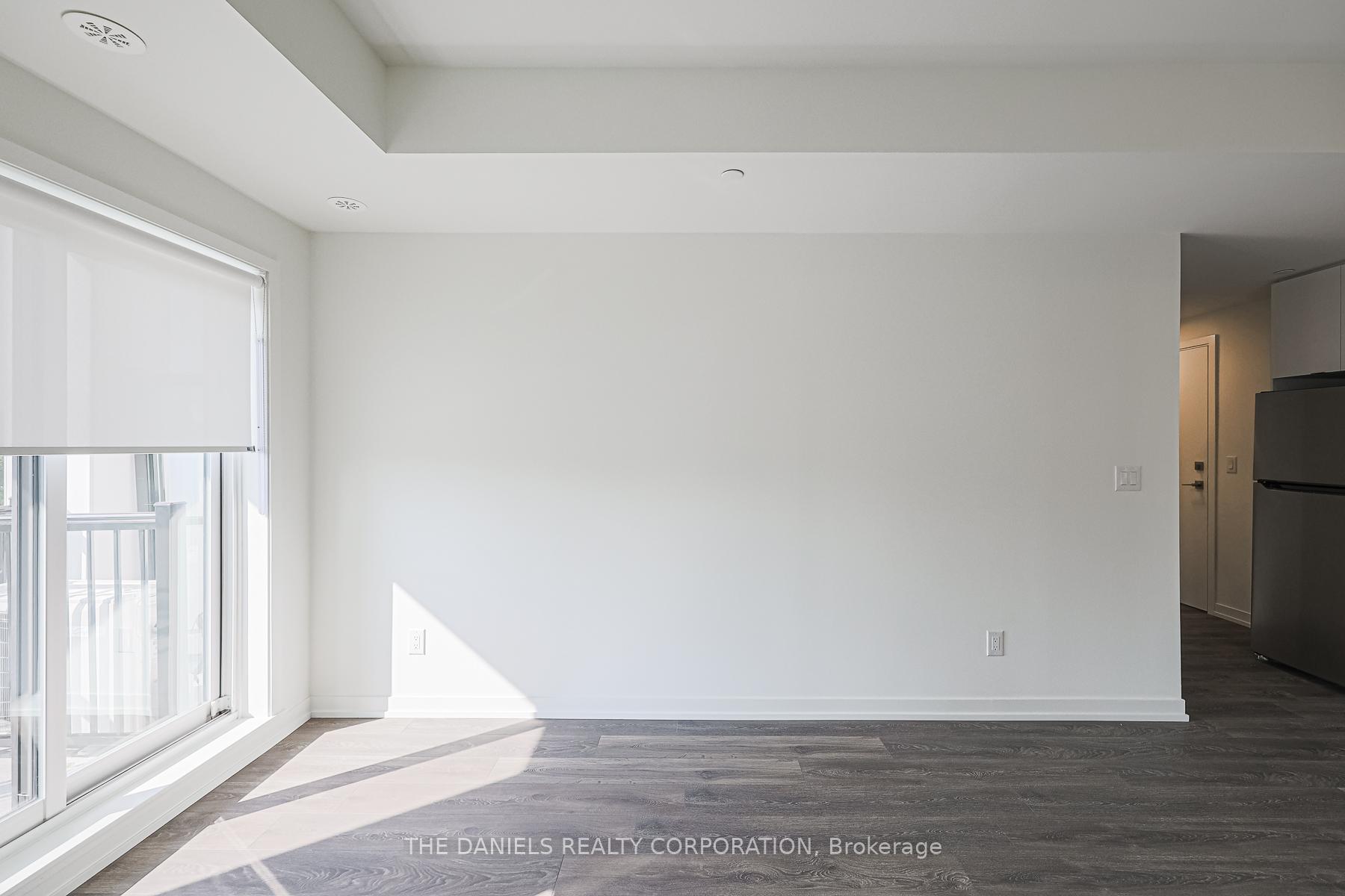 2 Bedrooms Condo at 135 Canon Jackson,  Toronto For sale