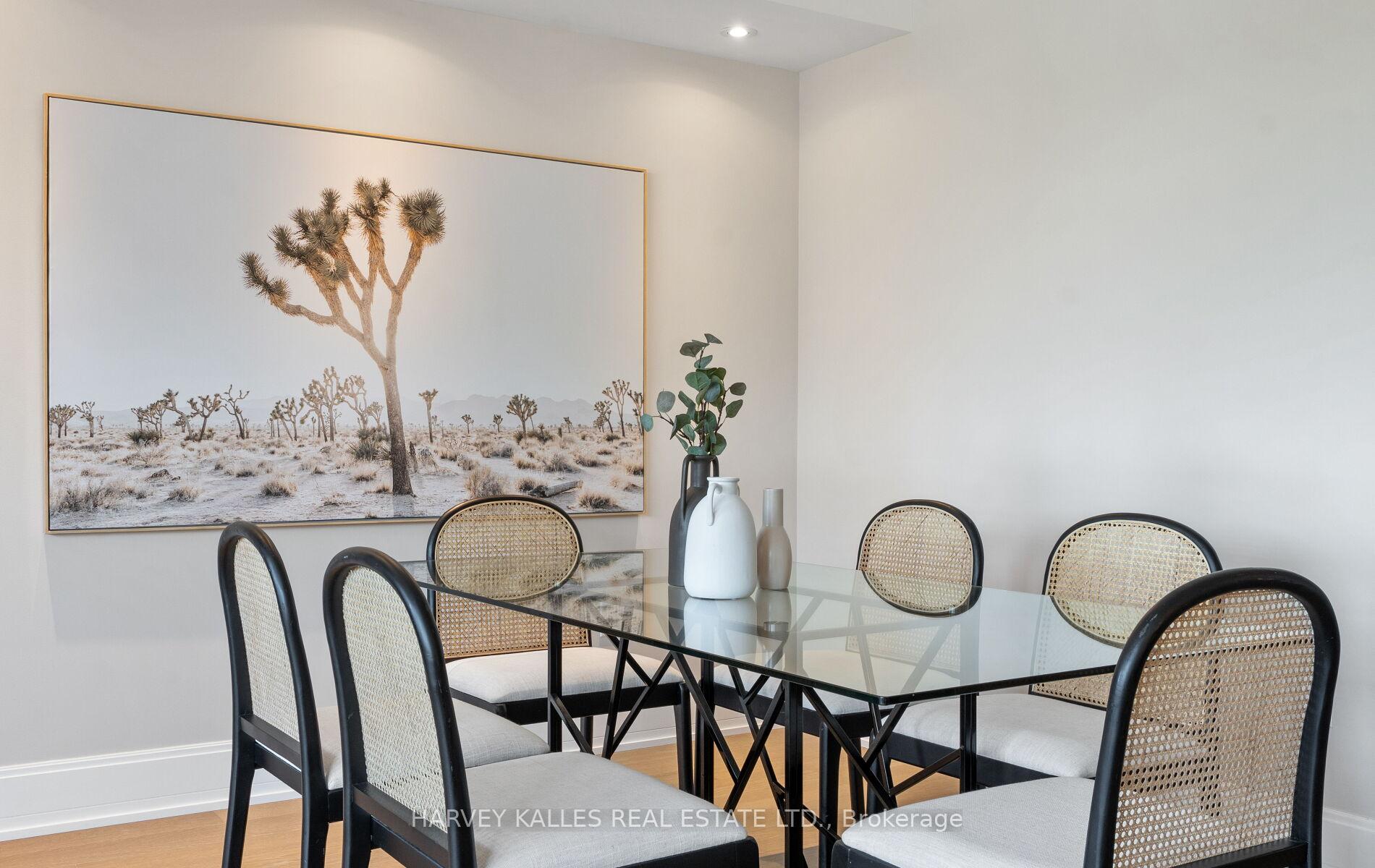 2 Bedrooms Condo at 355 Bedford Park, Toronto For sale