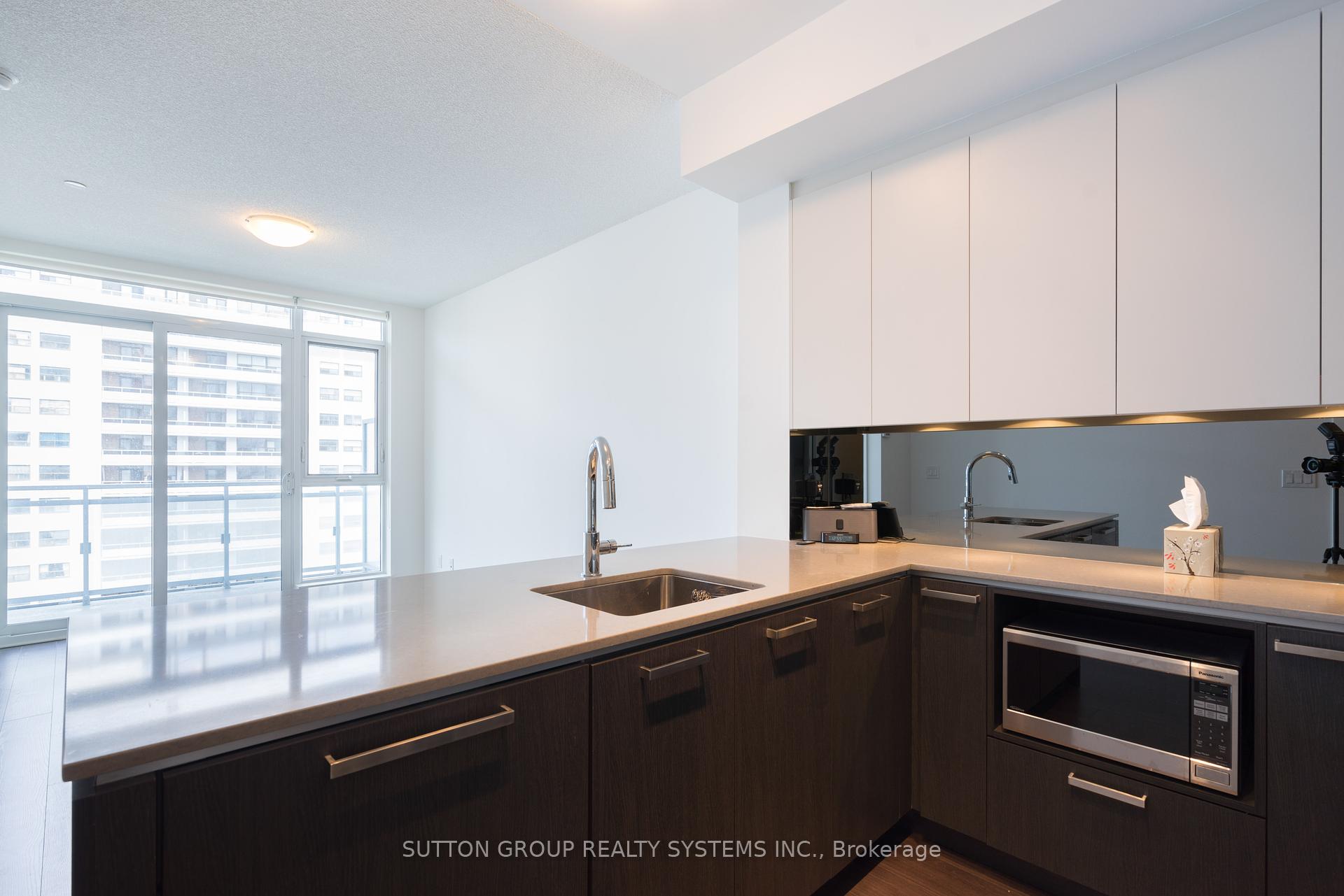 2 Bedrooms Condo at 1830 Bloor, Toronto For sale