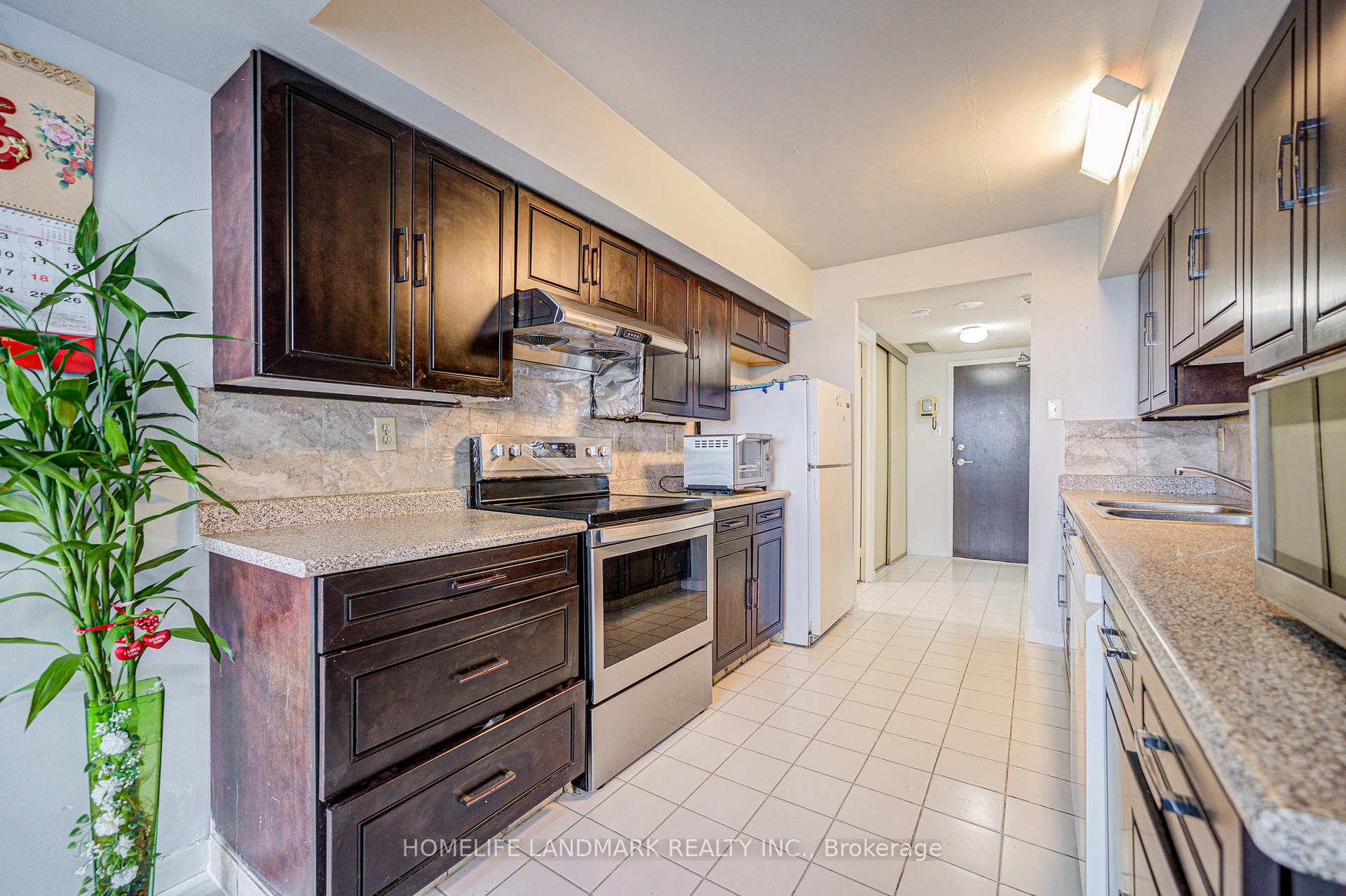 3 Bedrooms Condo at 4725 Sheppard, Toronto For sale