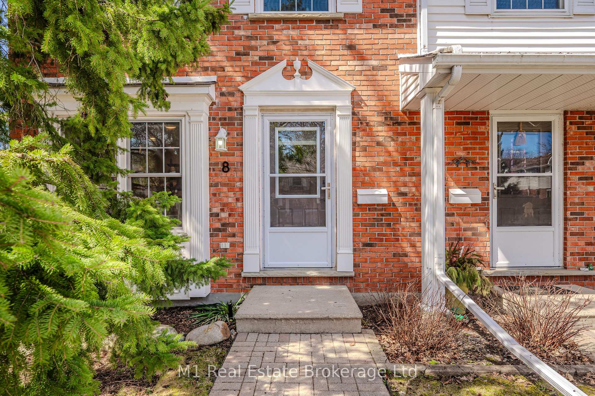 #8 - 129 VICTORIA Road, Guelph, ON N1E 6V3 #8