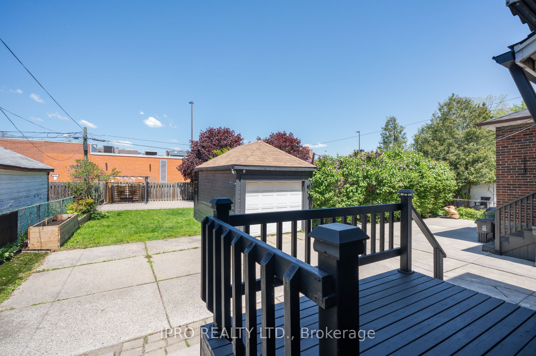 12 Mortimer Avenue