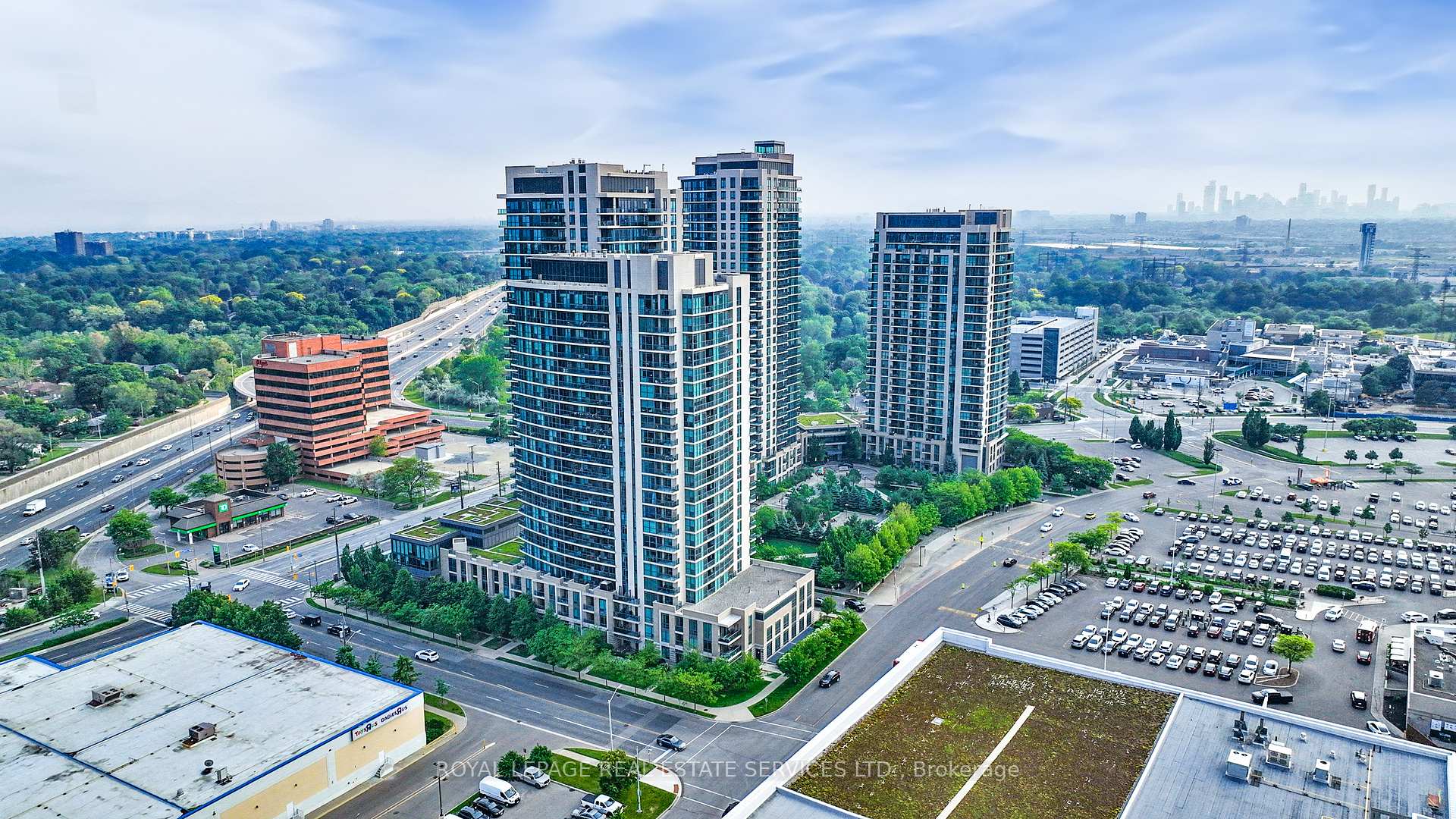 2 Bedrooms Condo at 205 Sherway Gardens, Toronto For sale