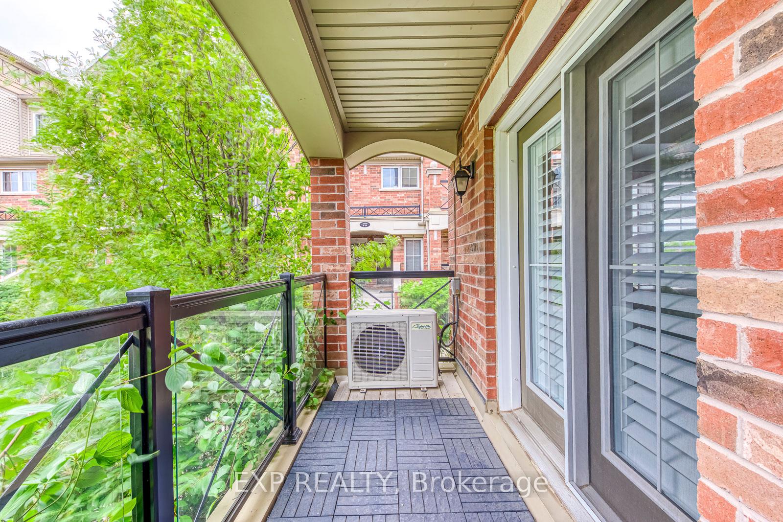 2 Bedrooms Condo at 2484 Post, Oakville For sale