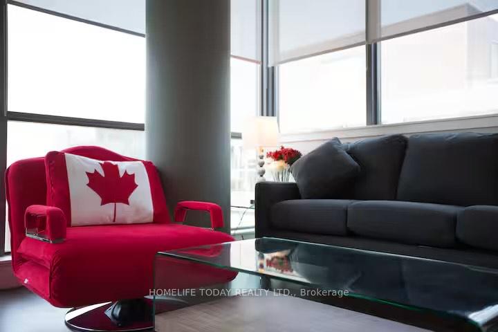 2 Bedrooms Condo at 8 Charlotte, Toronto For sale