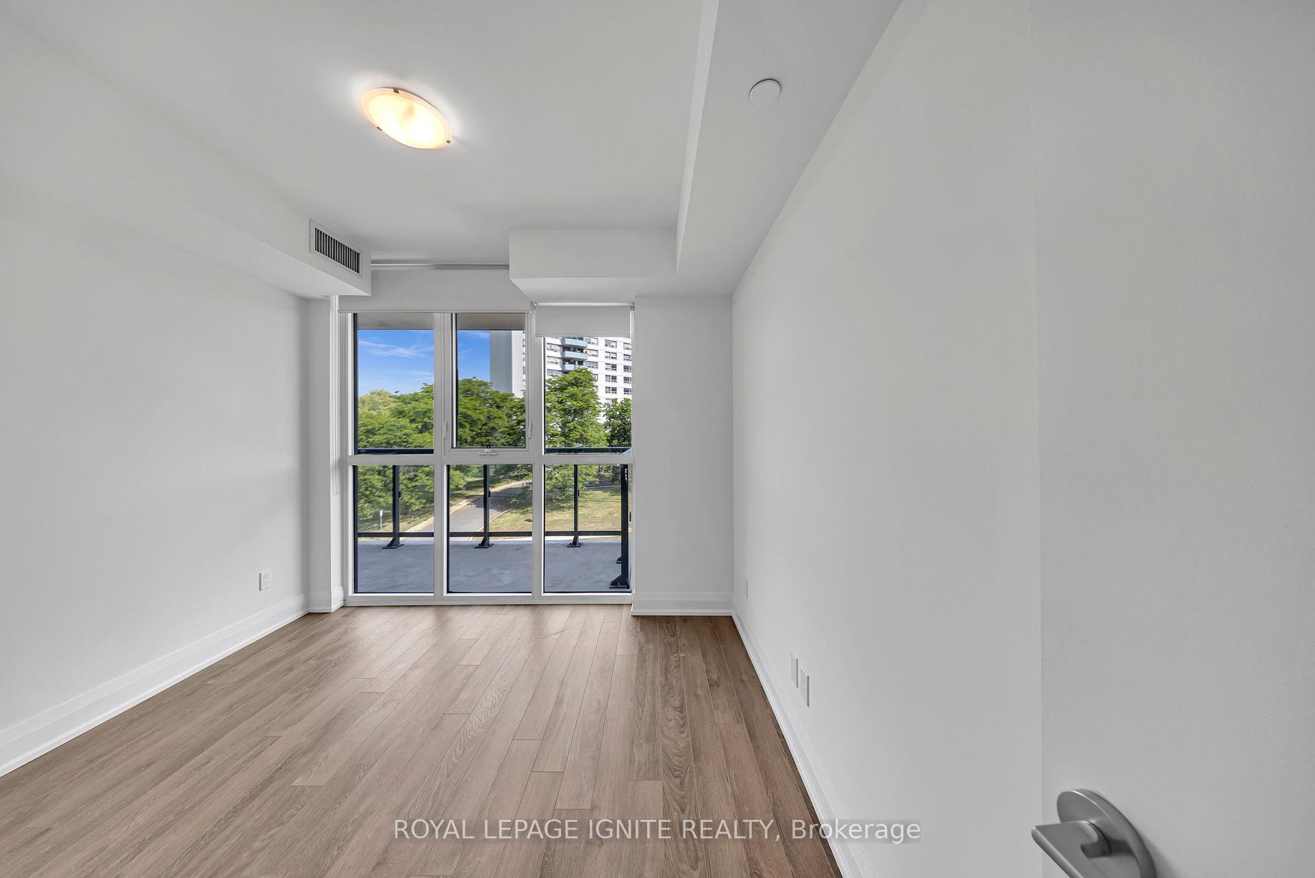 3 Bedrooms Condo at 1461 Lawrence, Toronto For sale