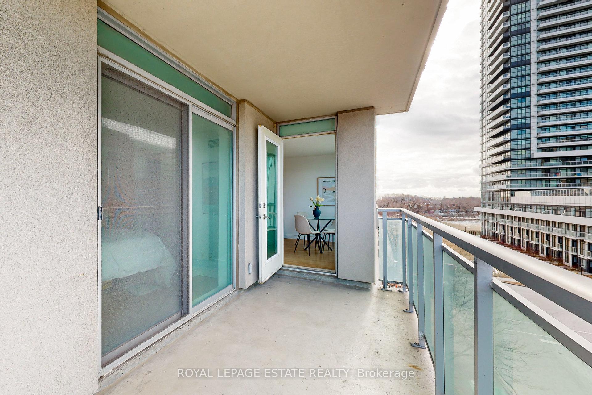 2 Bedrooms Condo at 185 Legion,  Toronto For sale