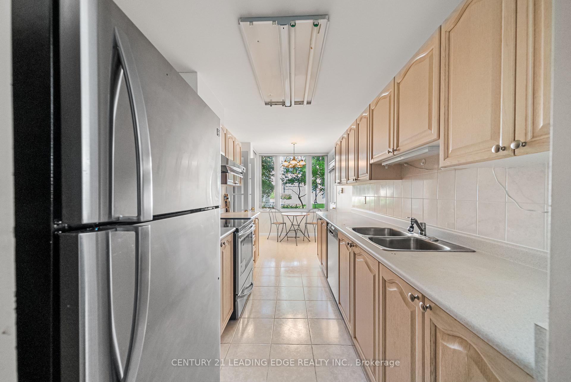 2 Bedrooms Condo at 101 Grandview, Toronto For sale