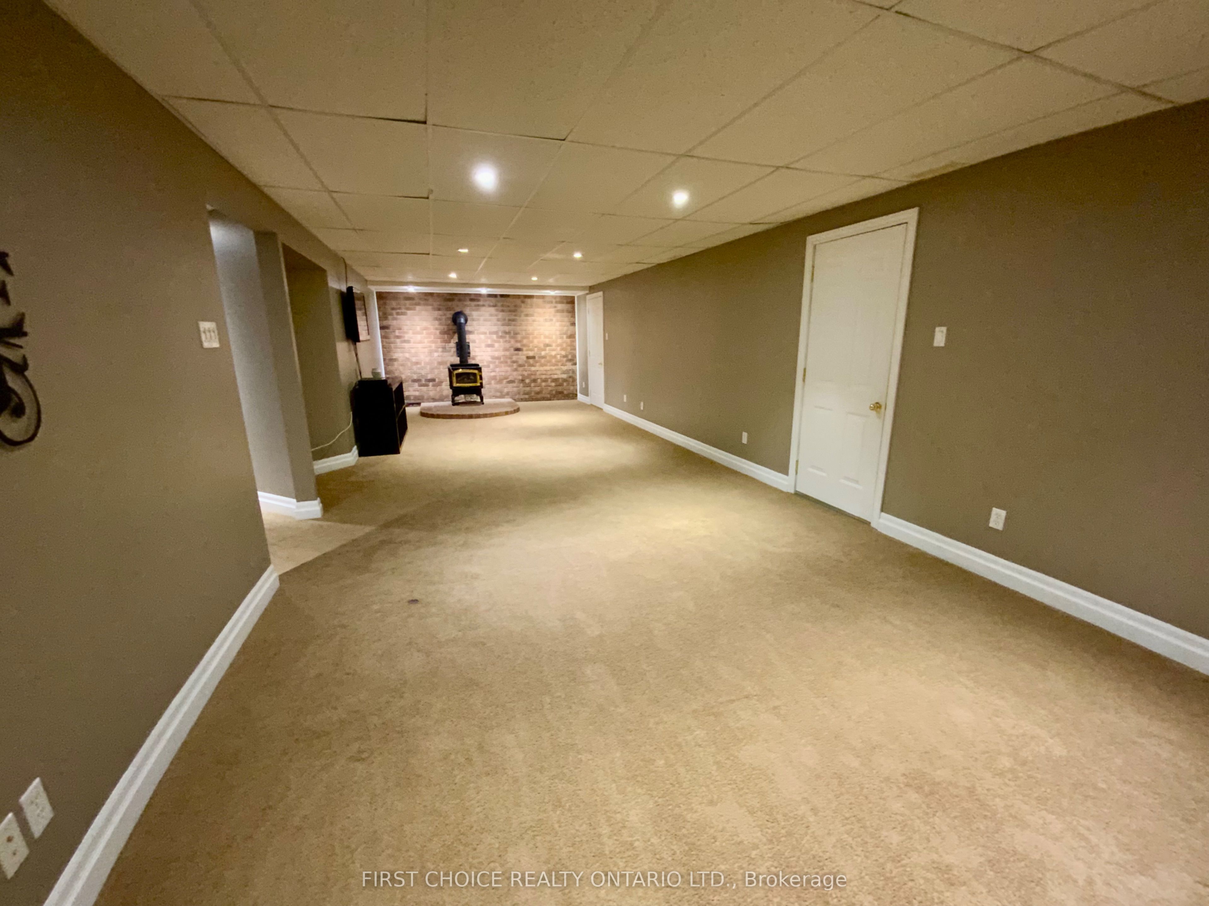 1211 Lacroix Road