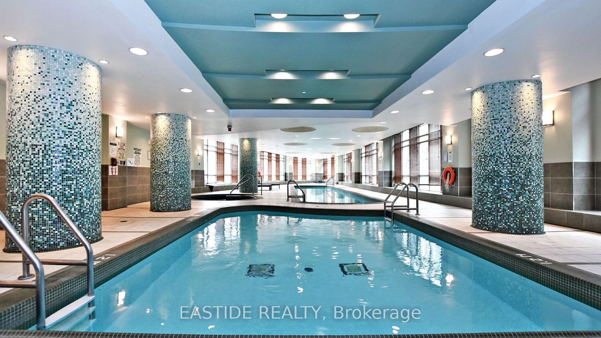 2 Bedrooms Condo at 18 Holmes, Toronto For sale