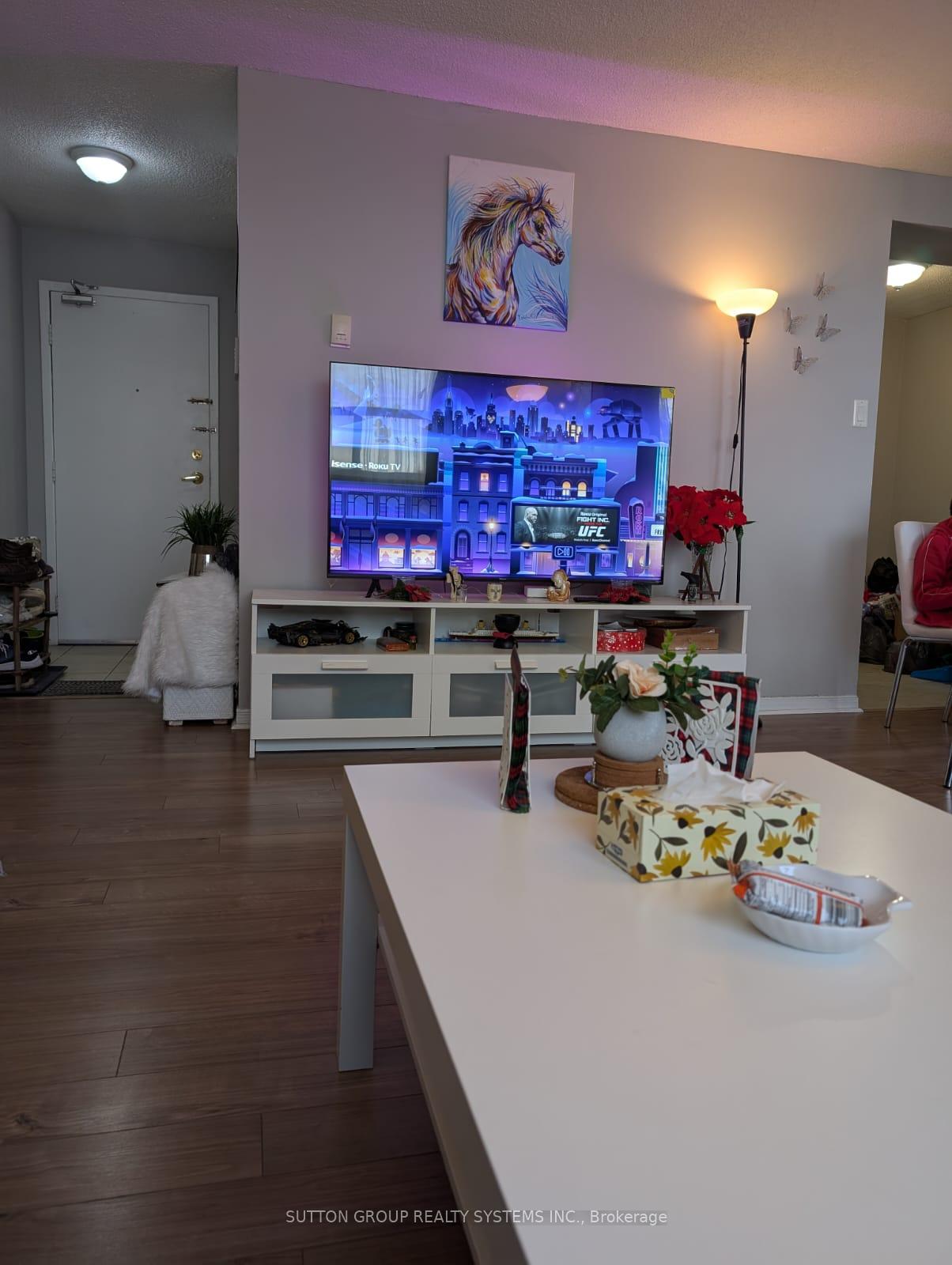 2 Bedrooms Condo at 2900 Battleford, Mississauga For sale