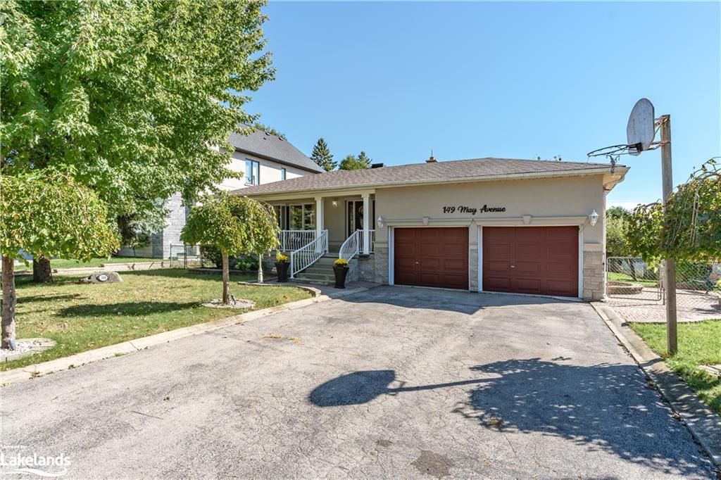 149 MAY Avenue Richmond Hill Ontario L4C 3S8