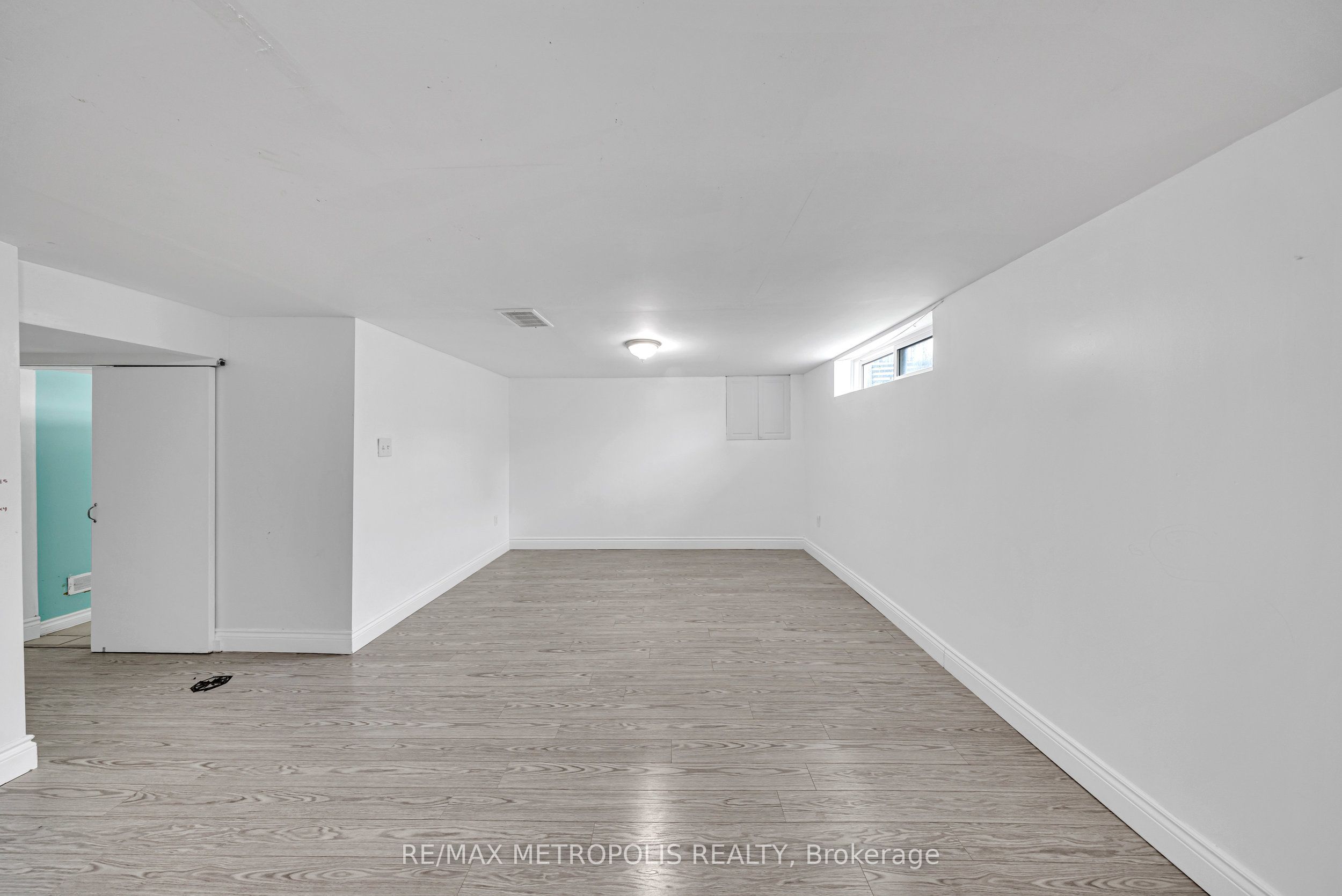 337 Pine Avenue