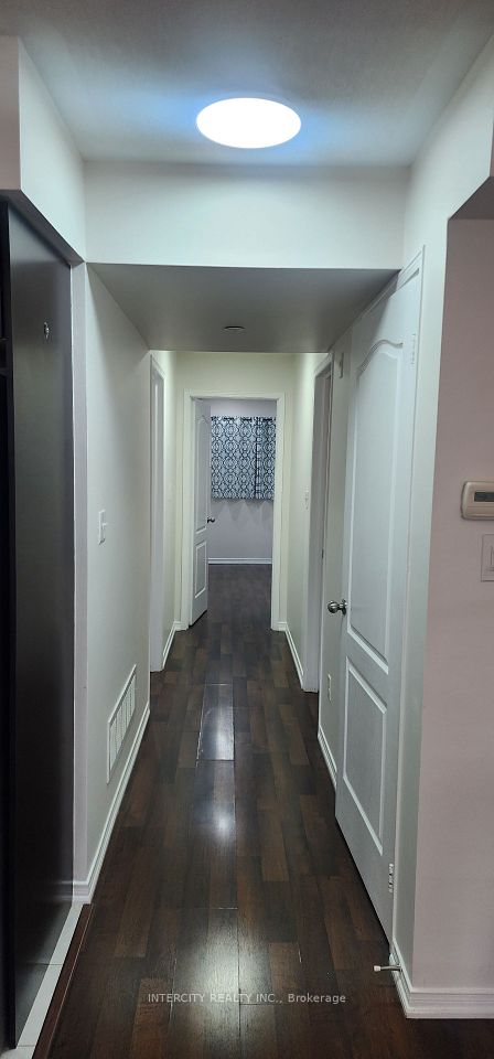 Property at #5 - 51 Hays Boulevard, Oakville, ON L6H 0J1