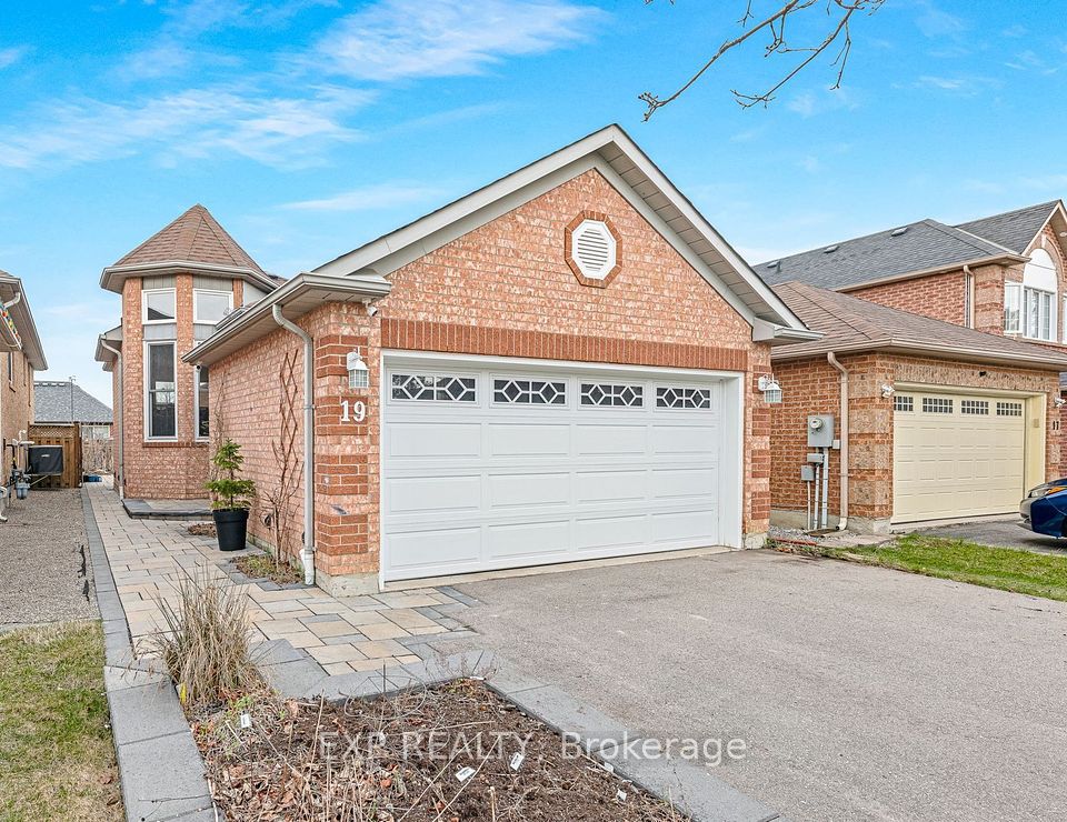 19 Silkwood Crescent