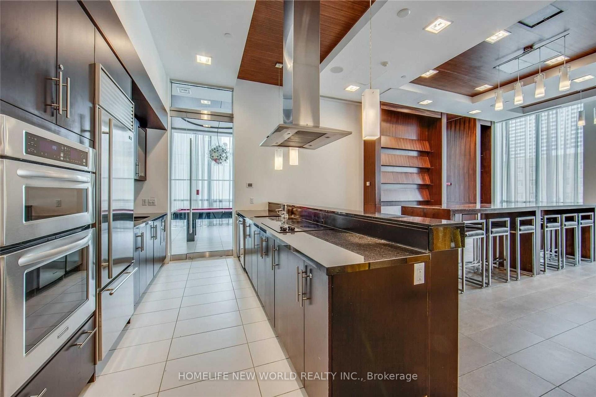 2 Bedrooms Condo at 120 Homewood, Toronto For sale