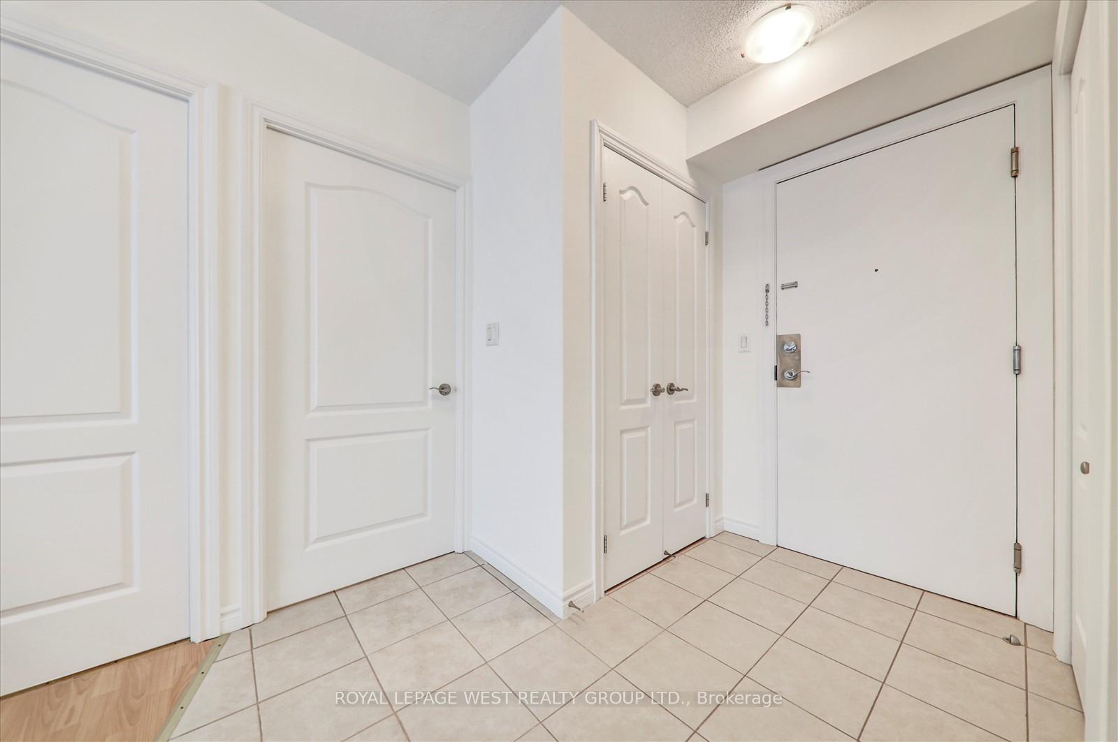 1 Bedroom Condo at 2088 Lawrence, Toronto For sale