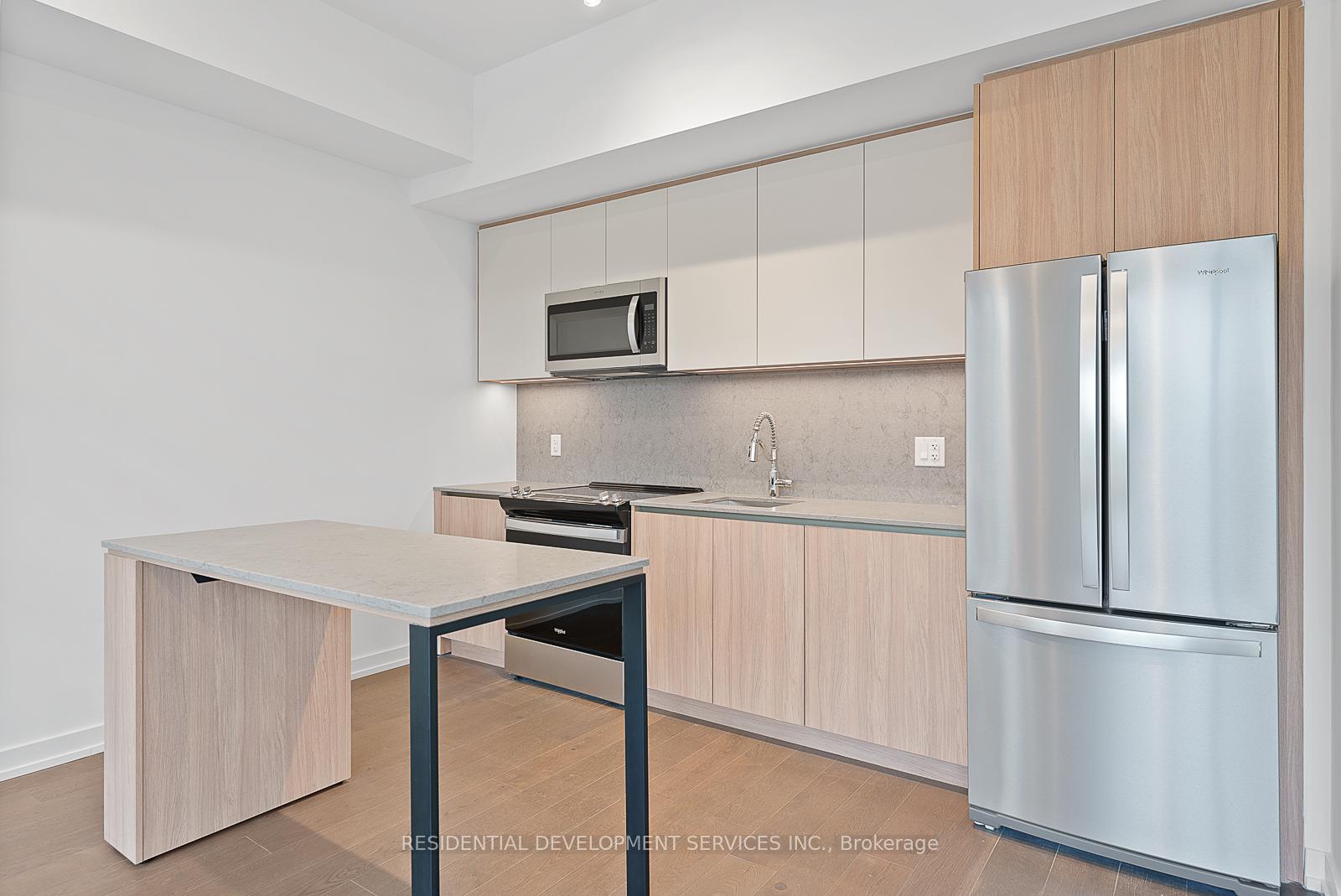 3 Bedrooms Condo at 15 Maryport Ave,  Toronto For sale