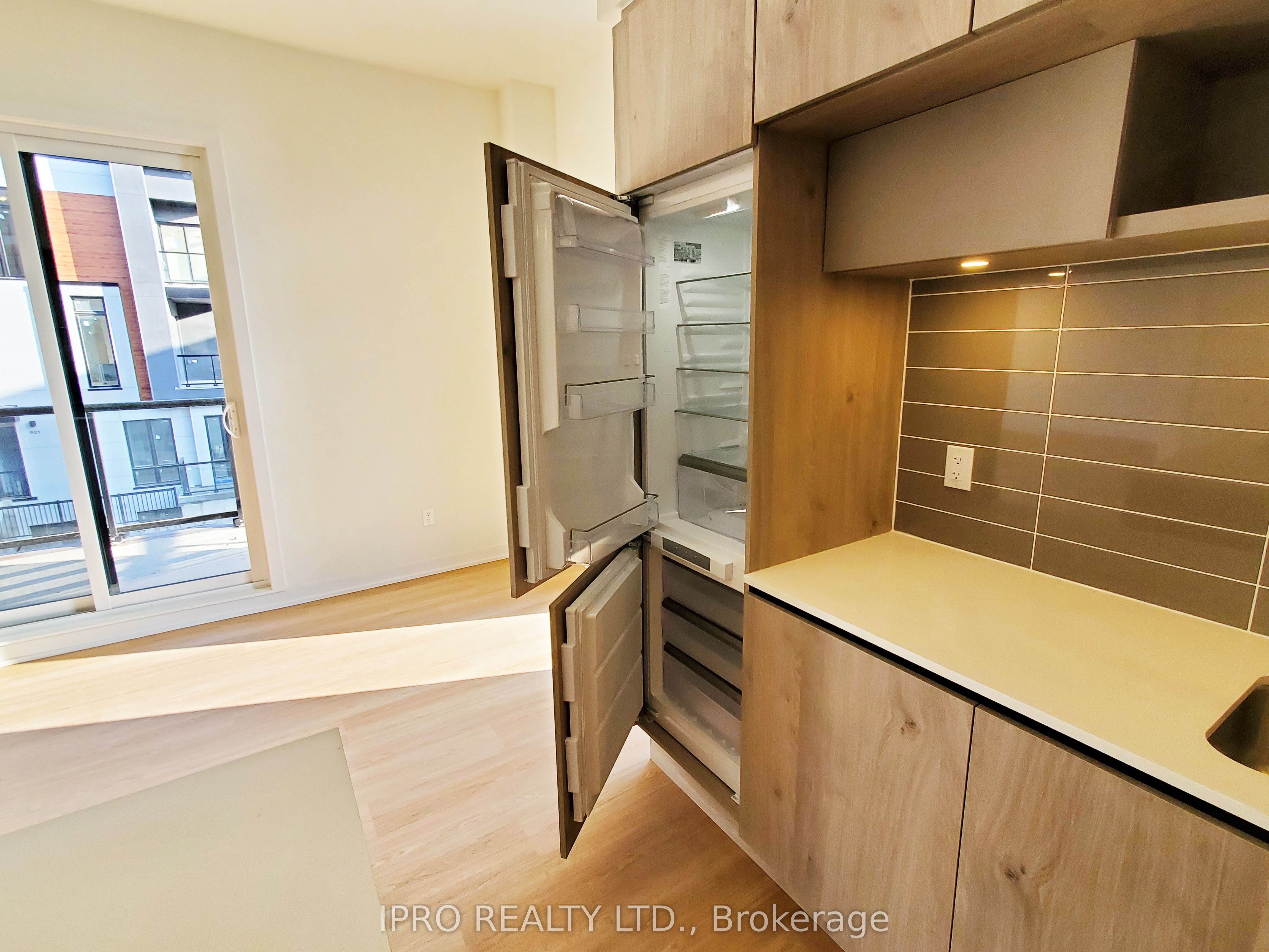 15 David Eyer Road, #1411