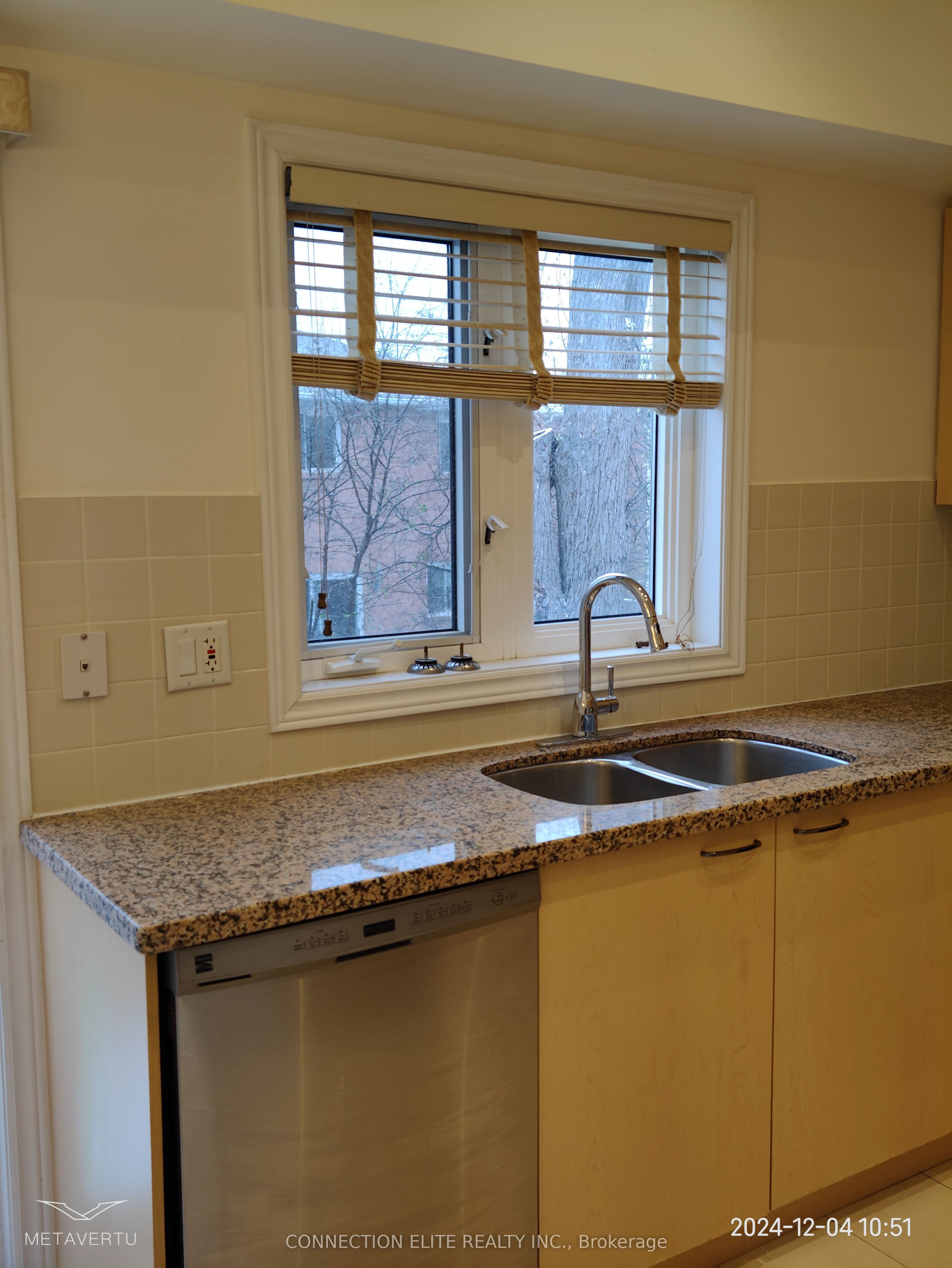 9133 Bayview Avenue, #37