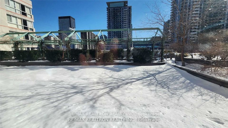 #211 - 7 Broadway Avenue, Toronto, ON M4P 3C5