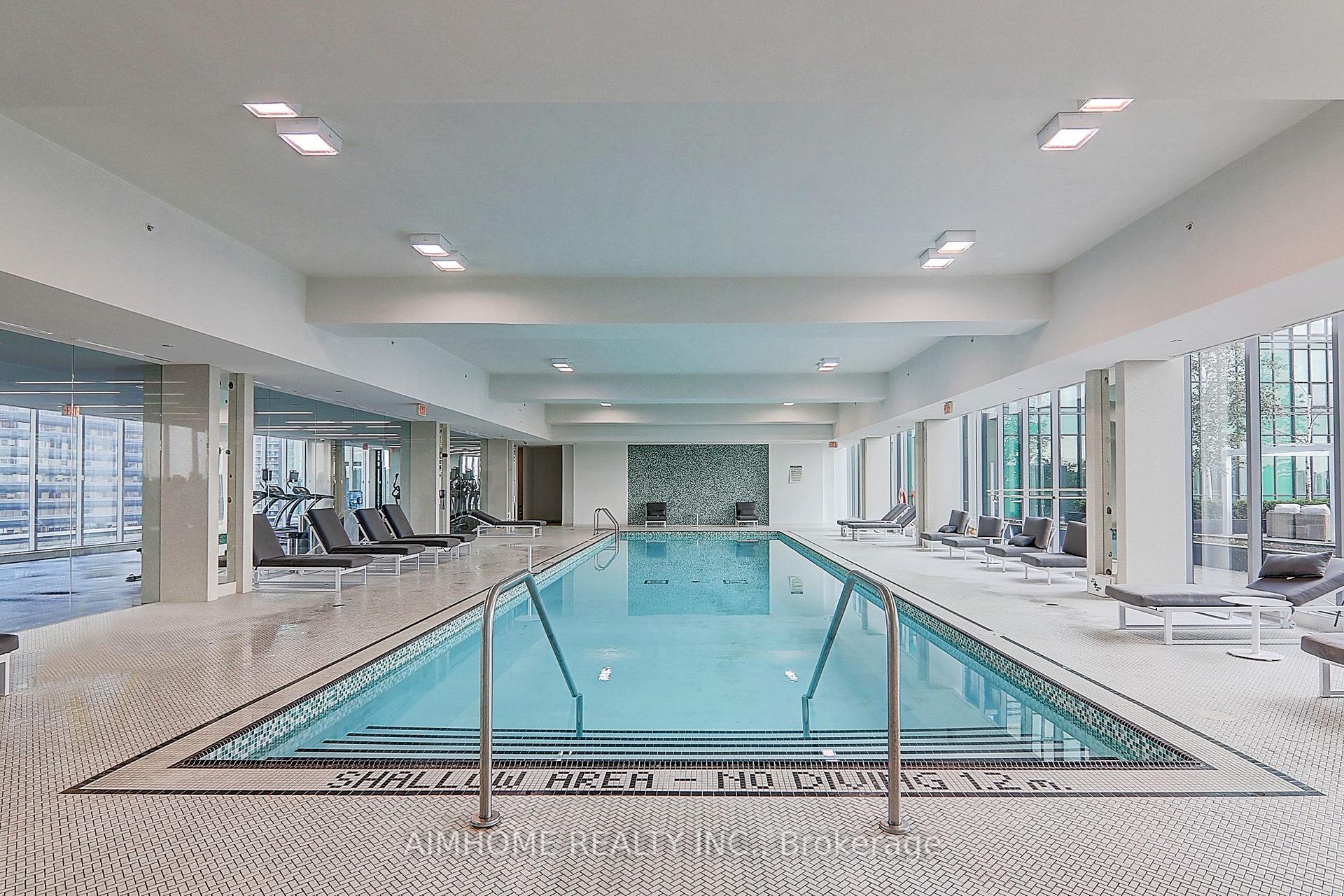 3 Bedrooms Condo at 11 Bogert, Toronto For sale