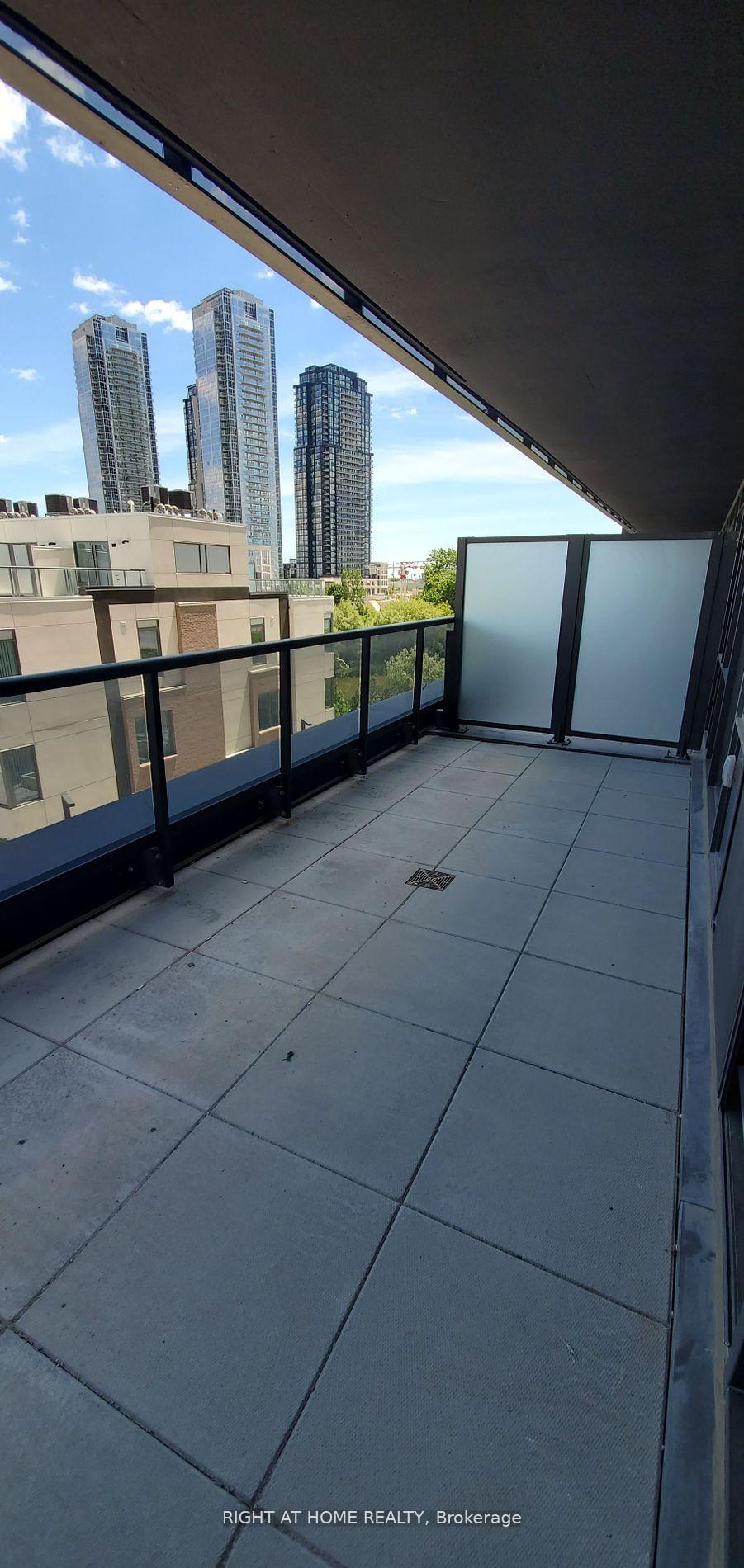 1 Bedroom Condo at 7895 Jane,  Vaughan For sale