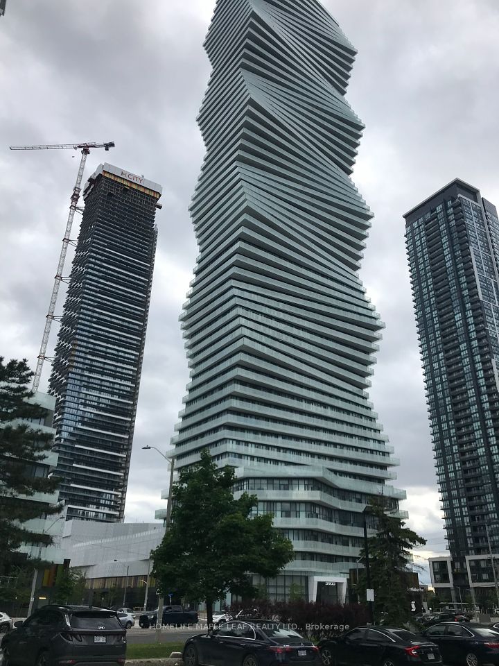 3900 Confederation