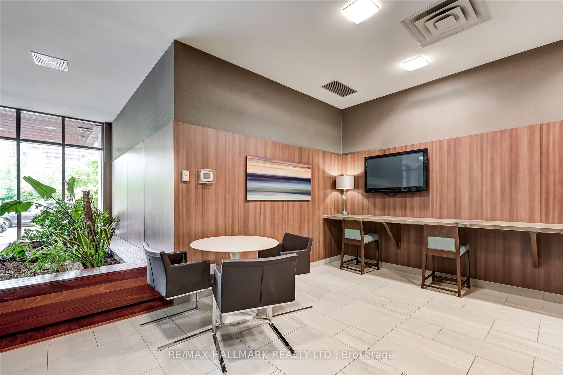 2 Bedrooms Condo at 260 Sackville, Toronto For sale