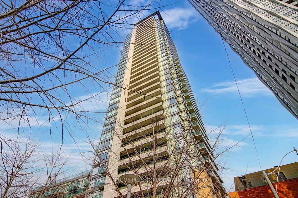 18 Yorkville Avenue