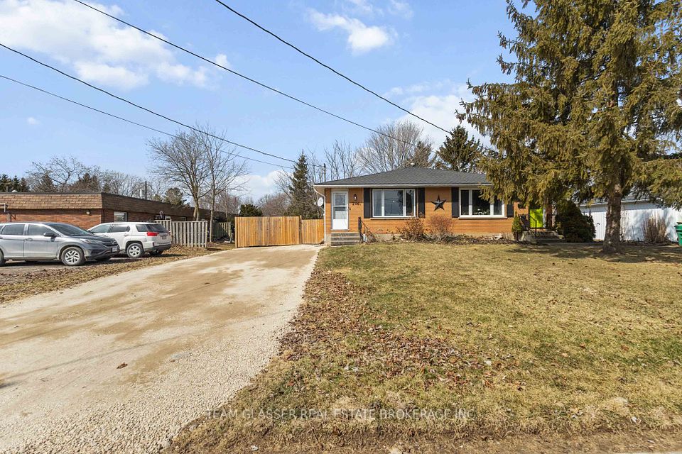 #A - 246 MCKELLAR Street, Southwest Middlesex, ON N0L 1M0