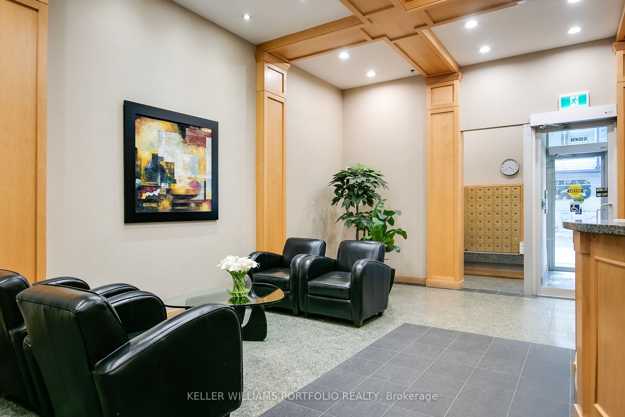 43 Eglinton Avenue E, #1009