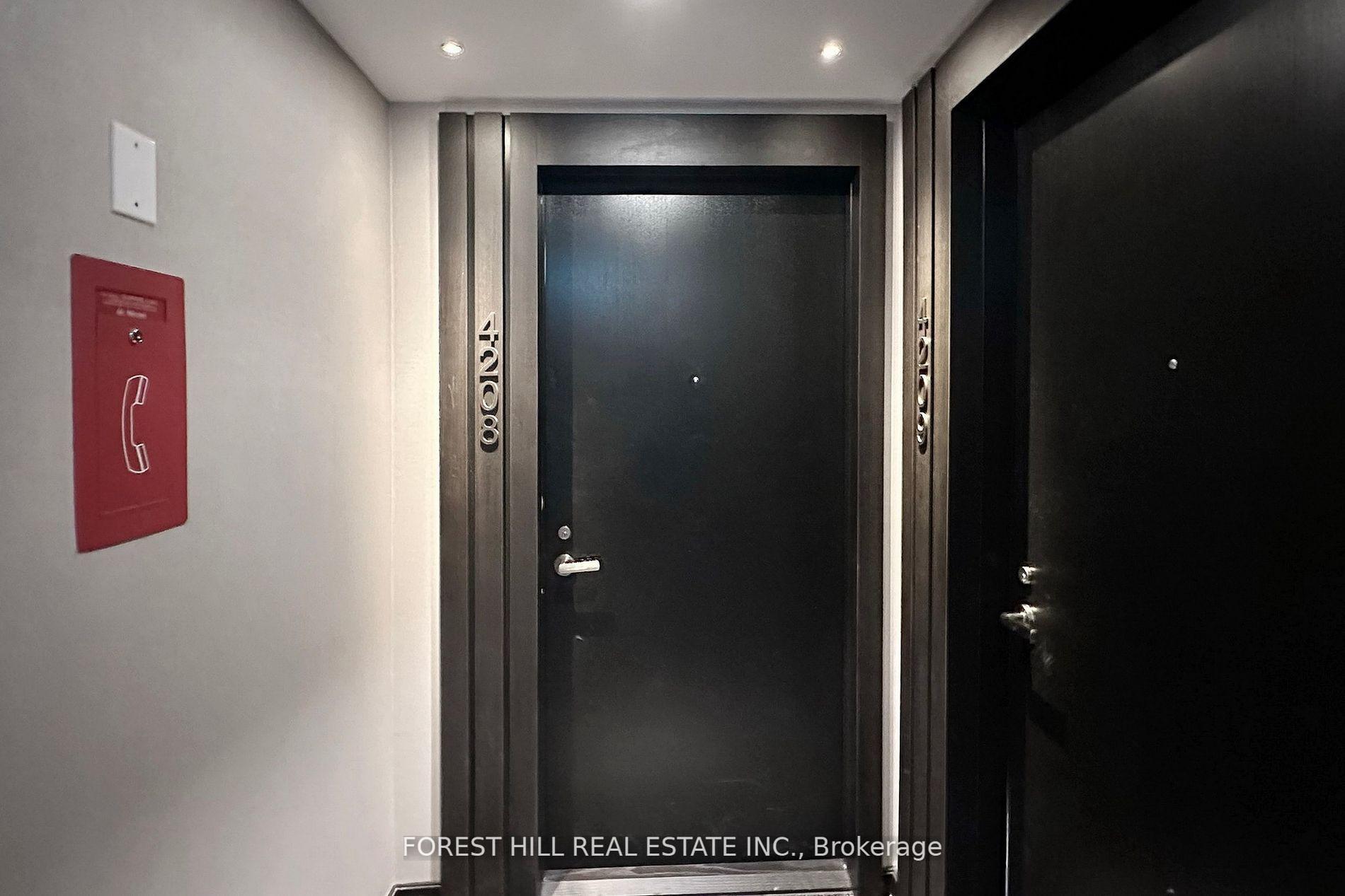 2 Bedrooms Condo at 501 Yonge,  Toronto For sale