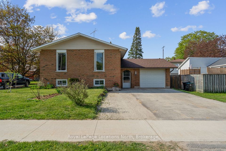 214 Sunnidale Street, Clearview, ON L0M 1S0