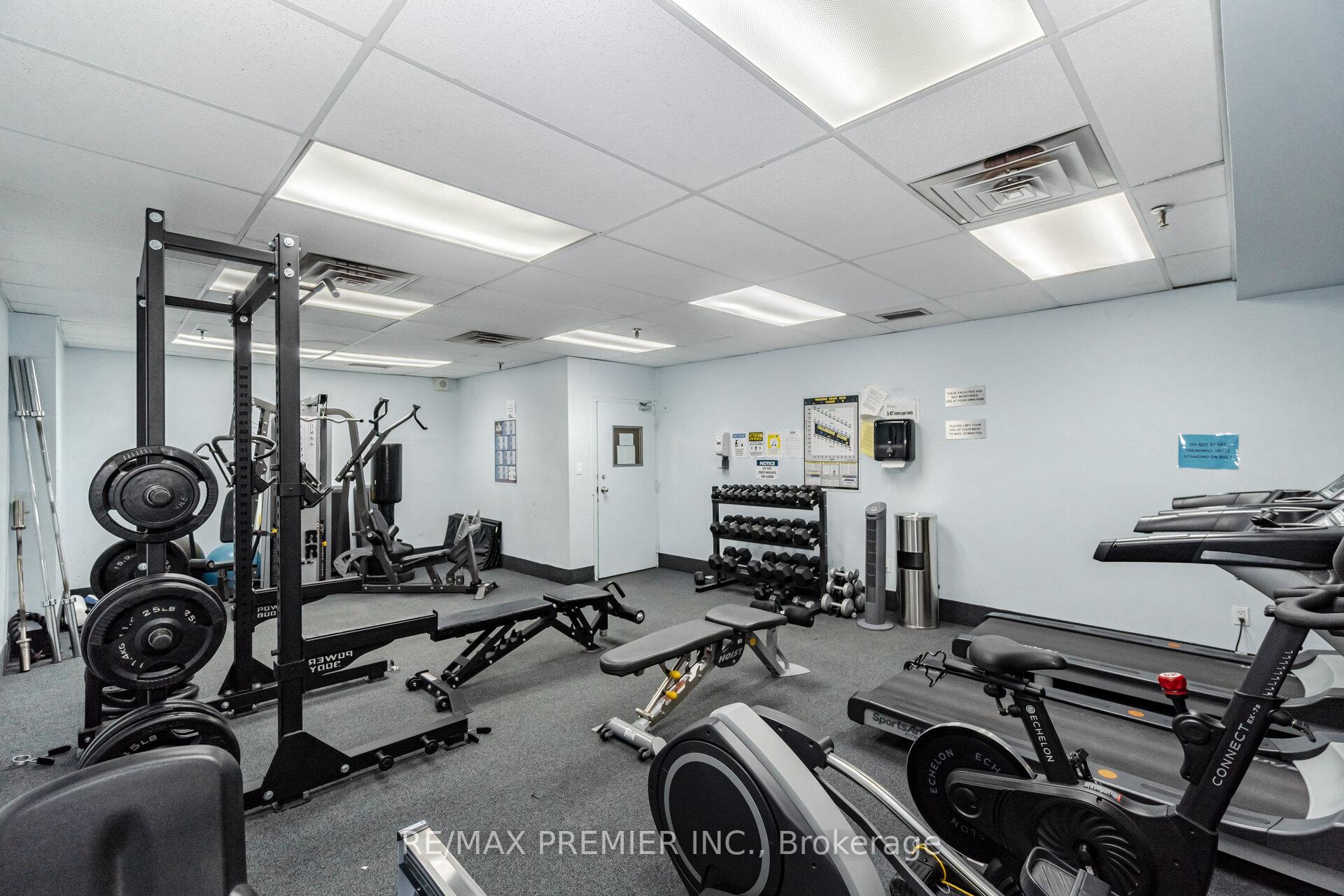 2 Bedrooms Condo at 270 Scarlett, Toronto For sale