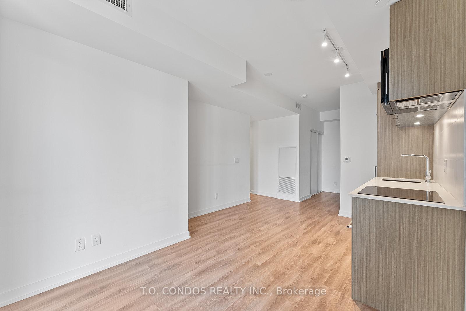 1 Bedroom Condo at 20 Edward,  Toronto For sale