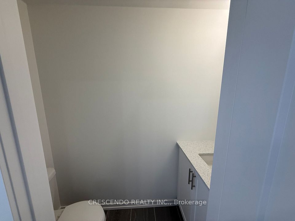 https://trreb-image.ampre.ca/S2vCjeQdeDdKerek7cbPk6H8Rf0VX0okiC_mdAjSPvE/rs:fit:960:960/wm:.5:so:0:50:.4/wmsh:10/wmt:PHNwYW4gZm9yZWdyb3VuZD0nd2hpdGUnIGZvbnQ9JzY4Jz5DUkVTQ0VORE8gUkVBTFRZIElOQy4sIEJyb2tlcmFnZTwvc3Bhbj4/cb:20250424211804/L3RycmViL2xpc3RpbmdzLzQwLzg5LzA0LzUxL3AvZWYzZTEwNmItMjk1OC00OGQ4LWIzNzAtMDQxMDM5MWUxNzMxLmpwZw.jpg