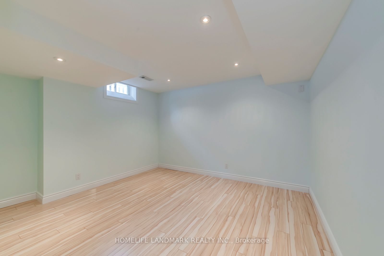503 BLENHEIM Crescent