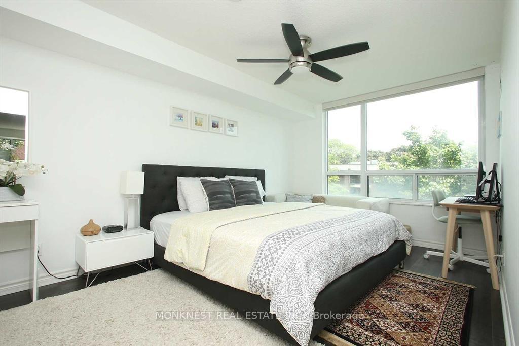 2 Bedrooms Condo at 68 Grangeway, Toronto For sale
