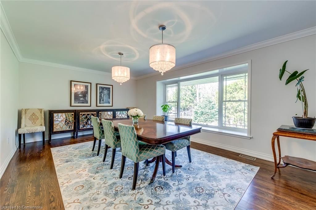 4306 Lakeshore Road