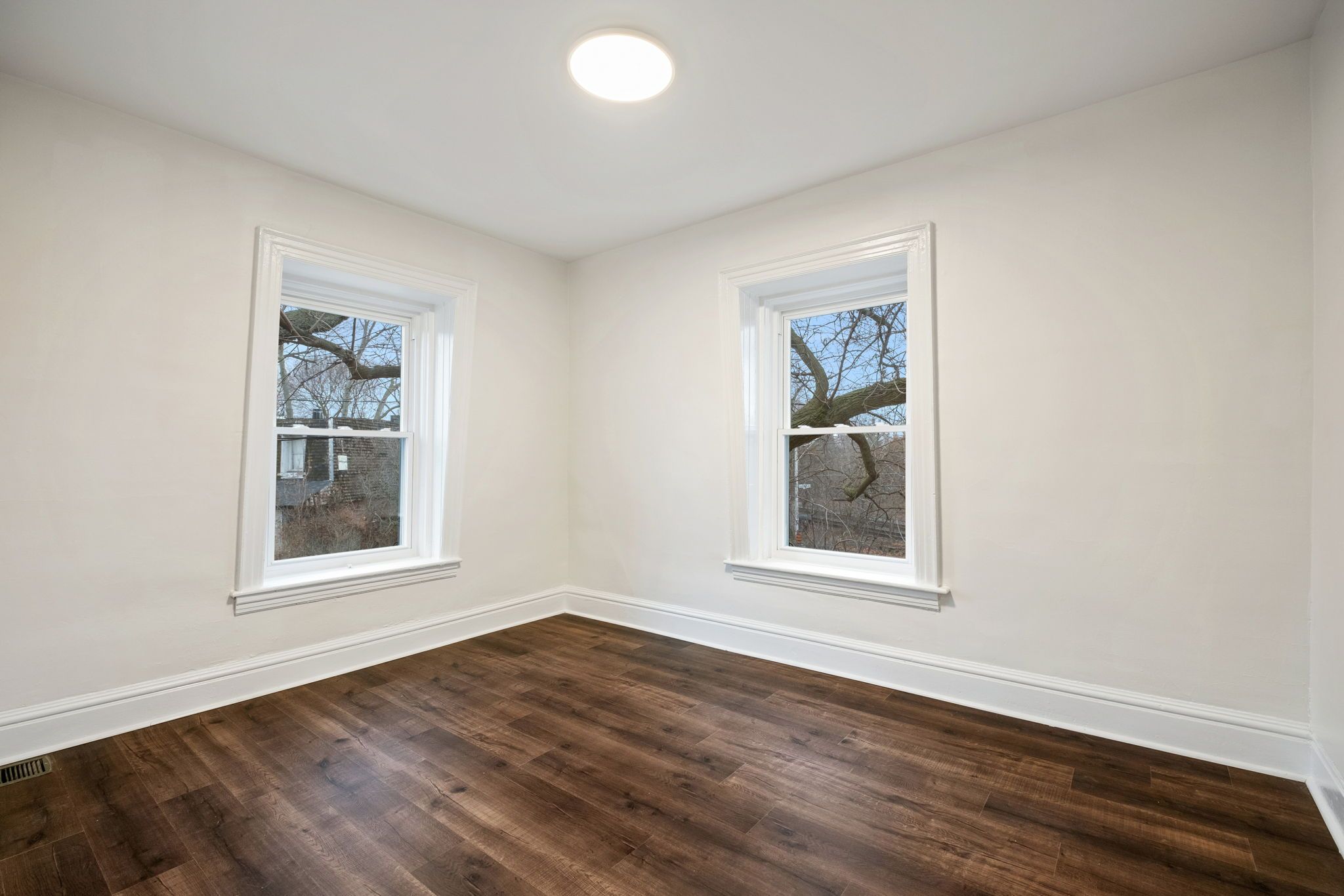137 Summerhill Avenue