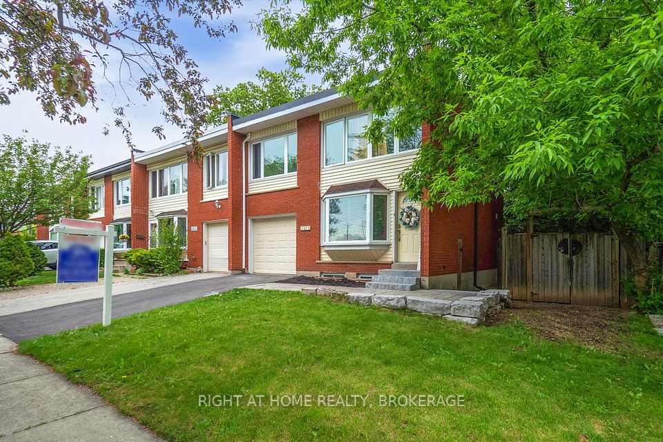 2373 maryvale Court, Burlington, ON L7P 2P1