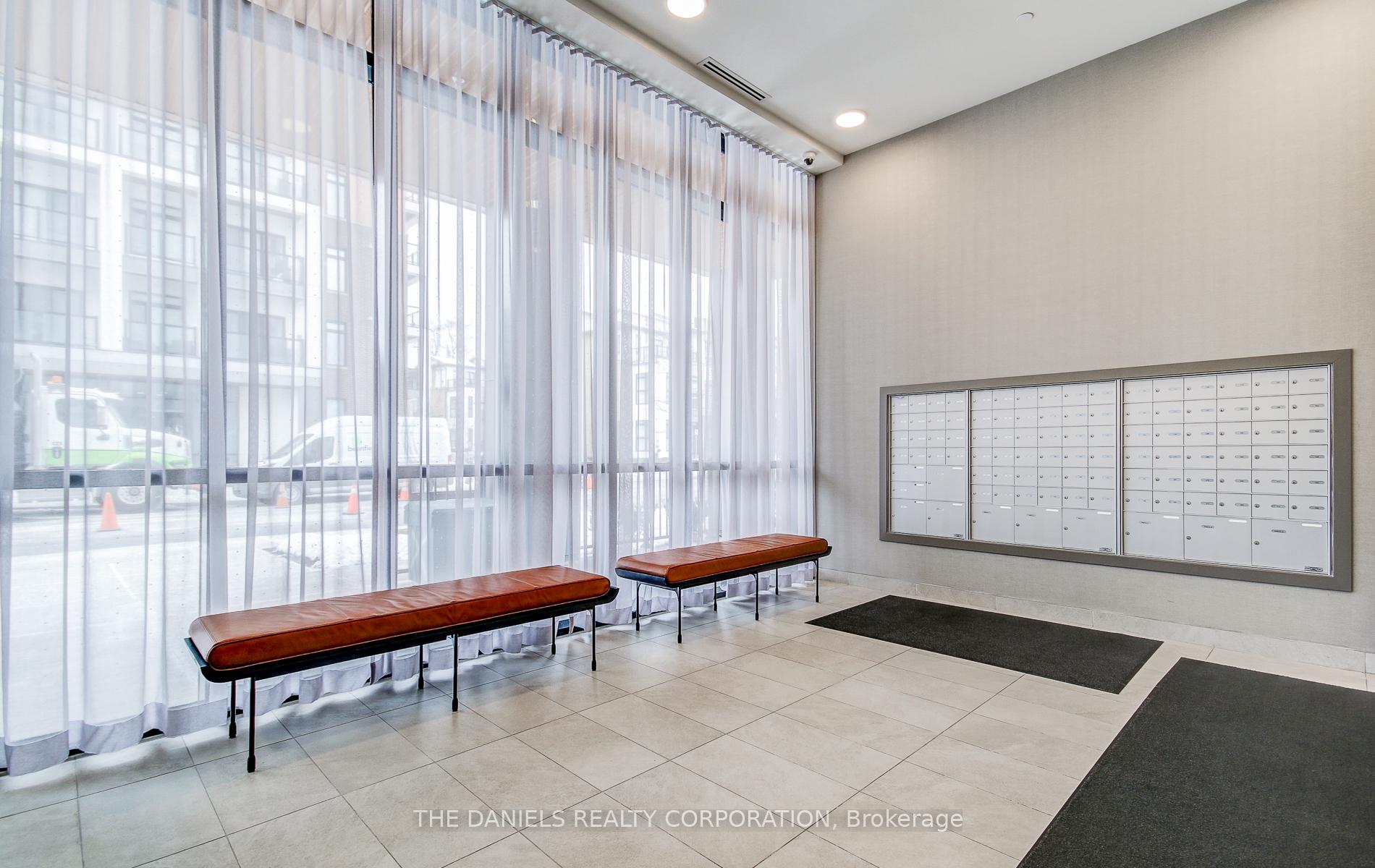 2 Bedrooms Condo at 165 Canon Jackson,  Toronto For sale