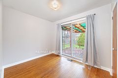 61 Sharbot Avenue