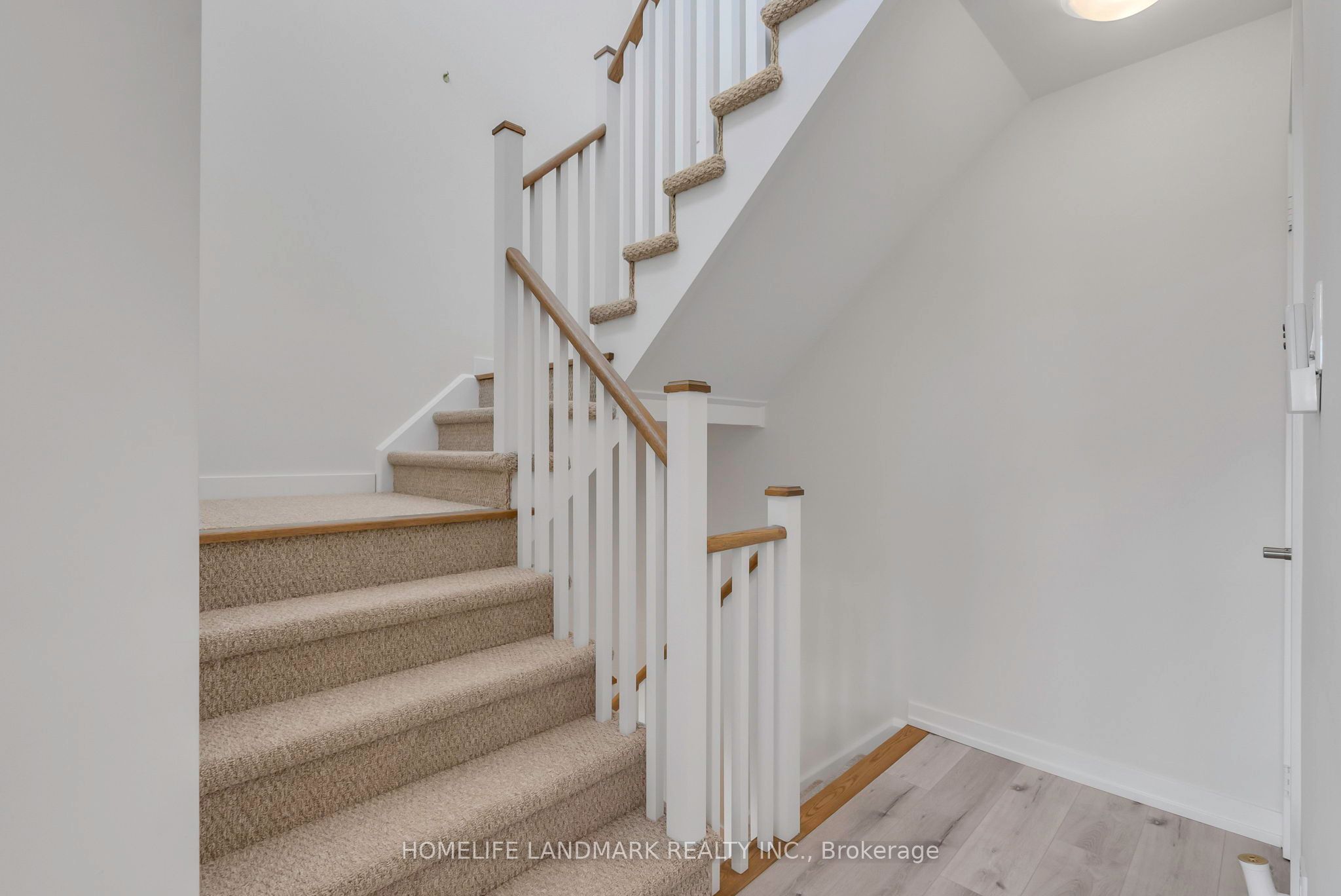 1 Whitaker Way, #417