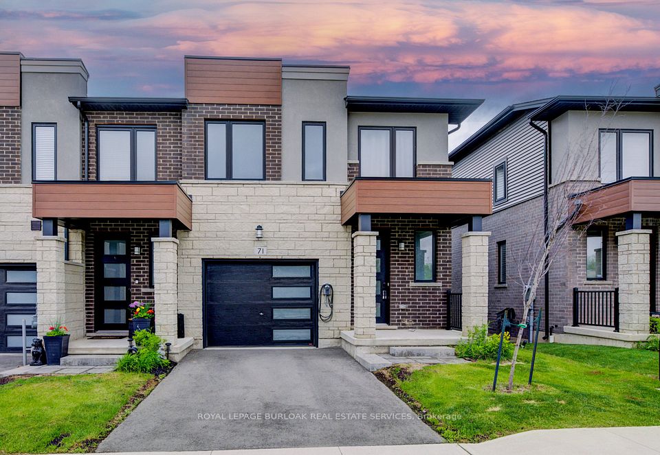 71 Bensley Lane, Hamilton, ON L9C 0E9