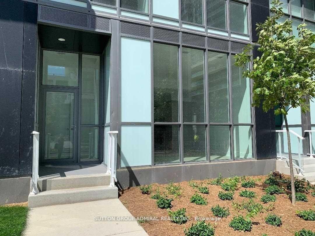 3 Bedrooms Condo at 70 Annie Craig, Toronto For sale
