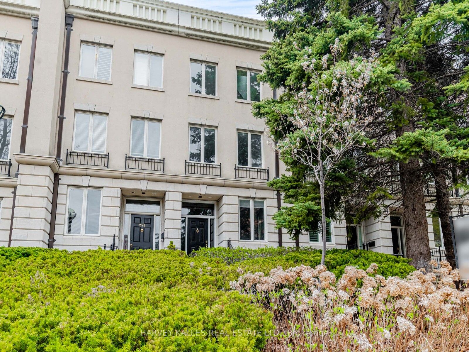 258 Spadina Road