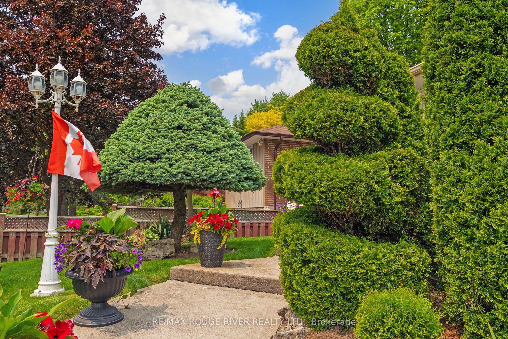 665 Jasmine Crescent